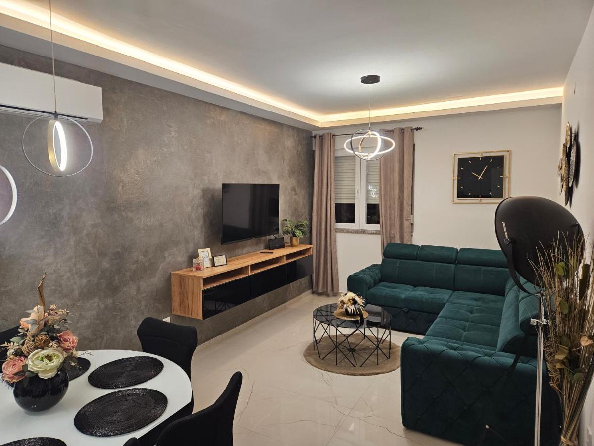 Apartman Nella With Sea Wiew Задар Екстер'єр фото